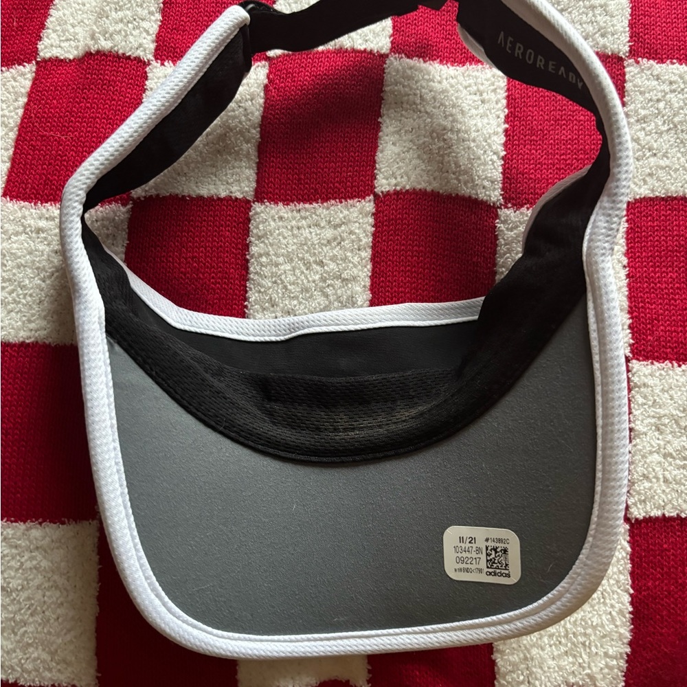 Adidas visor hat - Picture 3 of 3